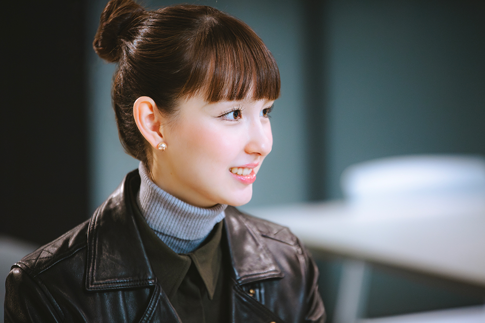 ジゼル愛華　特別インタビュー　Part3　少女の大きな瞳に込められたアートへの想い